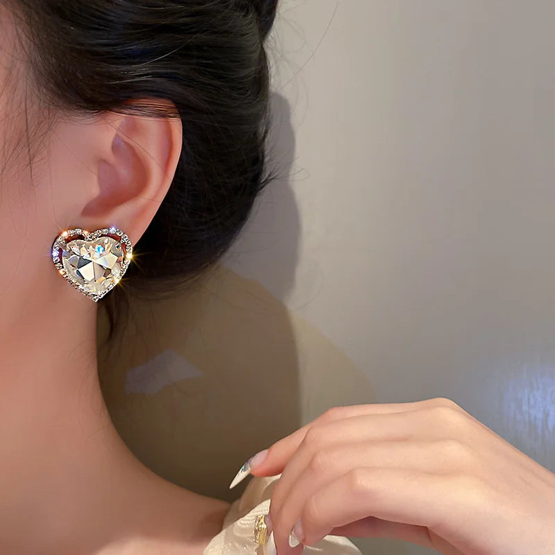 FYUAN Love Heart Crystal Clip Earrings for Women Bijoux No Pierced Geometric Rhinestone Ear Clip Statement Jewelry