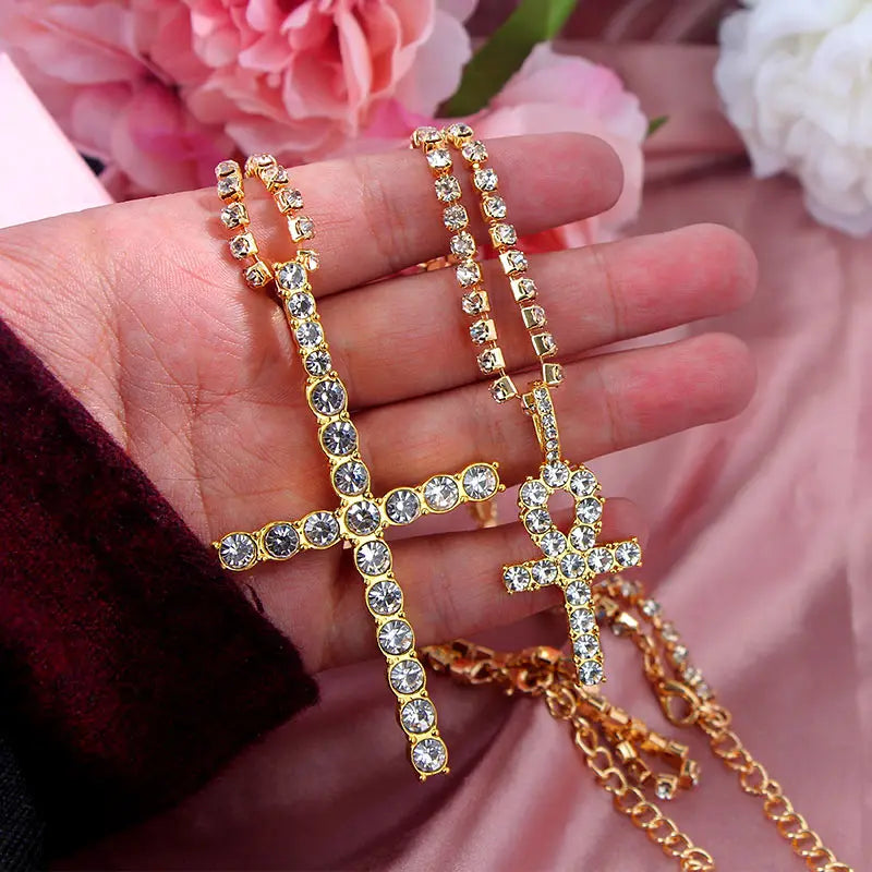 Punk Hip Hop Rhinestone Cross Pendant Necklace for Women Men Bling Iced Out Crystal Chain Choker Necklace Jewelry On The Neck