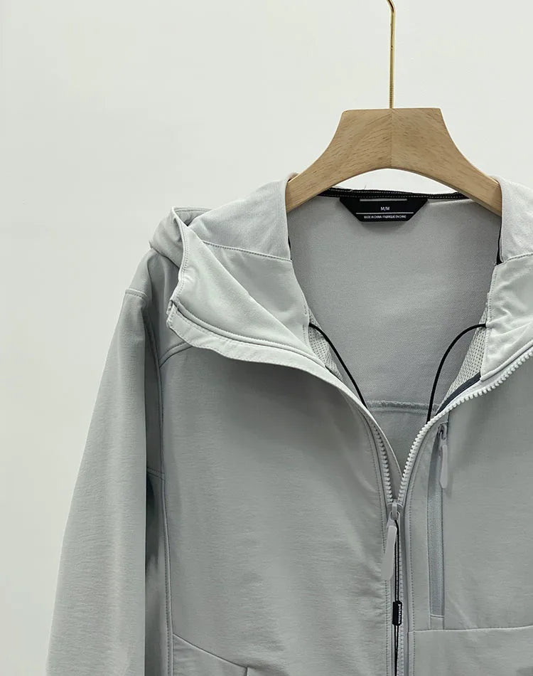 2026 Outdoor Soft Shell Mountaineering Casual Cycling Sports Windproof and Rainproof Camping Men's and Women's Hooded Jackets