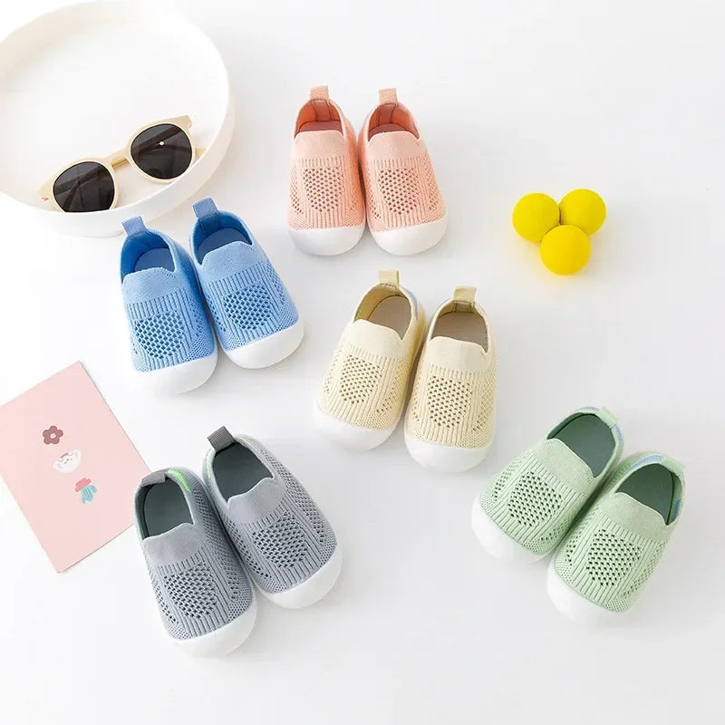 Spring Popular New Baby Shoes Mesh Knit Breathable Kid Girls Boys 0-3T Summer Slip-On Casual Sneakers Toddler Non-Skid Prewalker