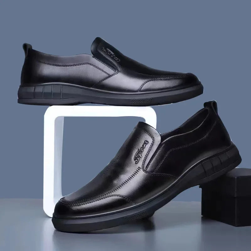 2024 Autumn Men New Shoes British style outdoor casual Leather shoes Fashion antislip soft soled male shoe Business Comfort Flat