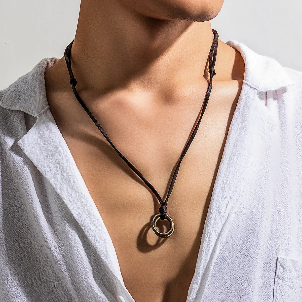 Adjustable Long Rope Chain with Circle Ring Pendant Necklace Men Vintage Jewelry on the Neck Accessories 2023 Fashion Male Gifts