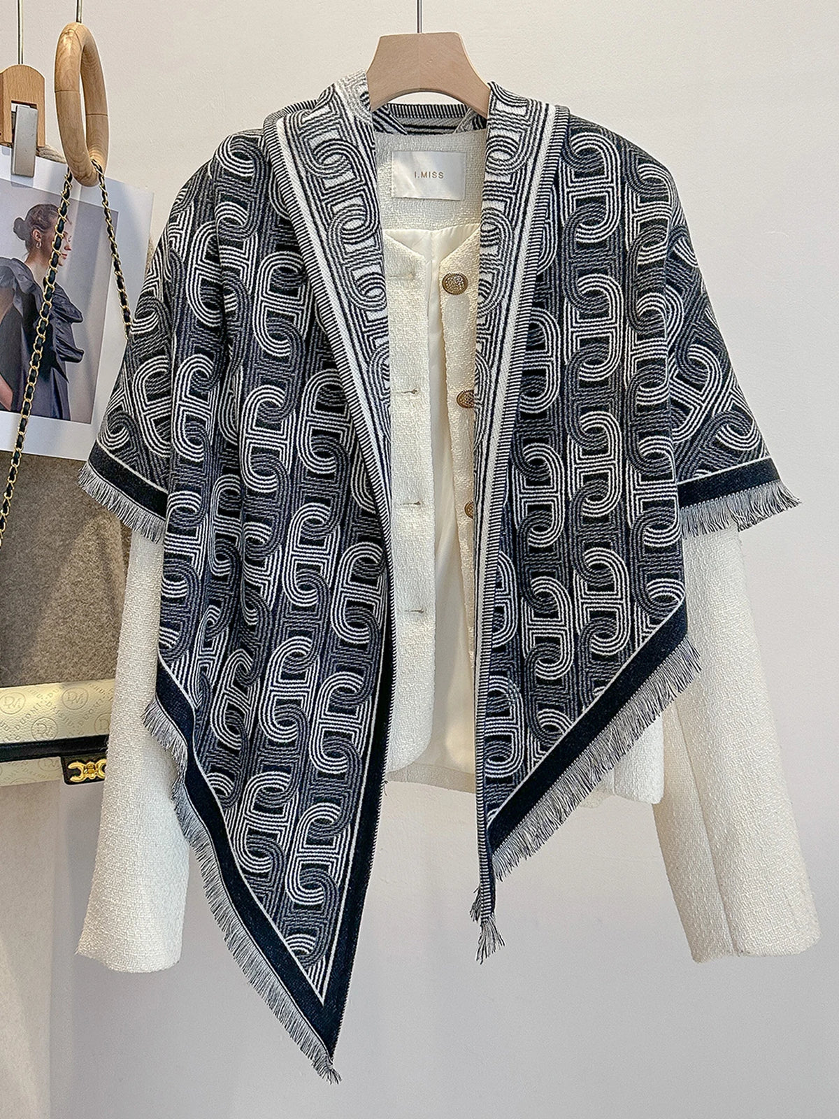 2025 New Luxury Women's Fashion Brand Triangle Scarf - Warm Autumn Winter Printed Pashmina Shawl Bufanda Femme