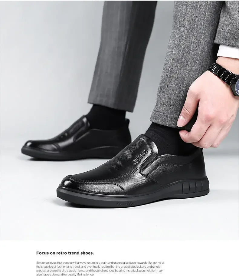 2024 Autumn Men New Shoes British style outdoor casual Leather shoes Fashion antislip soft soled male shoe Business Comfort Flat