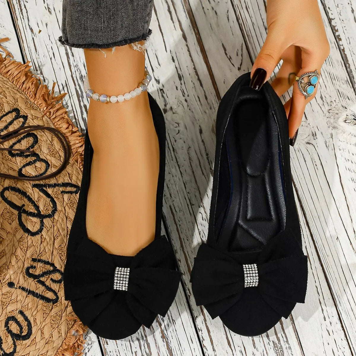 Women Flats Shoes 2026 Summer New Bow Pointed Toe Female Loafers Walking Fashion Sneakers Casual Shallow Breathable