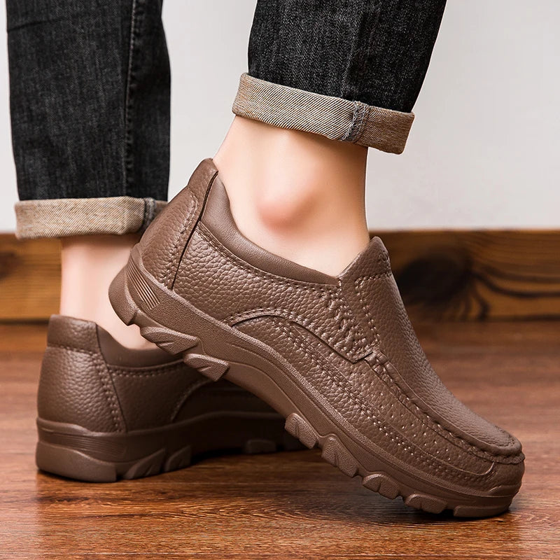 Men's chef shoes waterproof and oil-proof kitchen work shoes ultra-light non-slip EVA soft-soled casual men's shoes garden shoes