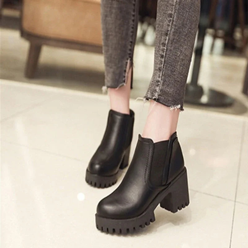 New Autumn and Winter Casual Thick Heel Solid Color Fashion Women's Boots Comfortable Round Toe Warm High Heels