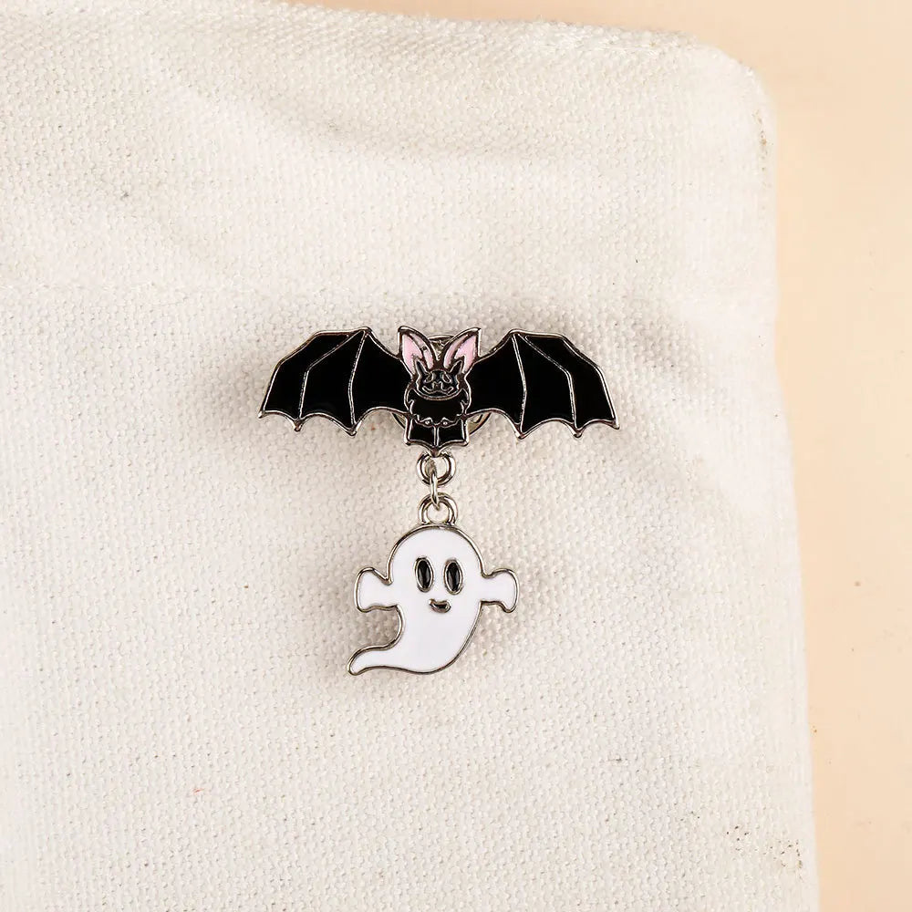 Dark Punk Style Halloween Enamel Brooch Creative Bat Pumpkin Skull Ghost Snake Lapel Pin Badge Backpack Clothing Hat Accessories