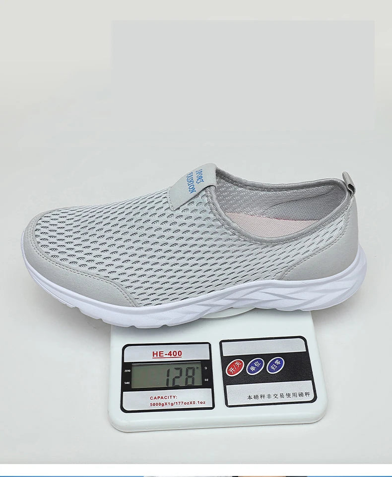 Men's and Women's Casual Breathable Walking Couple Shoes, Outdoor Soft, Lightweight, Fashionable Sports Shoes, 2025 New Model