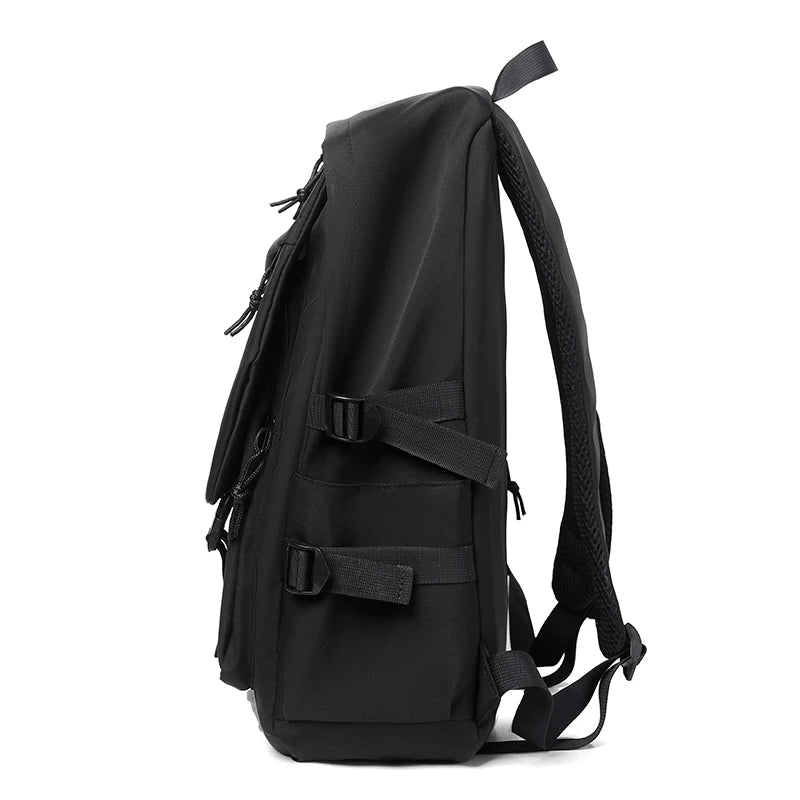 Simple solid color backpack,  travel backpack, plenty of storage space, very suitable for commuting, school, work and going out.