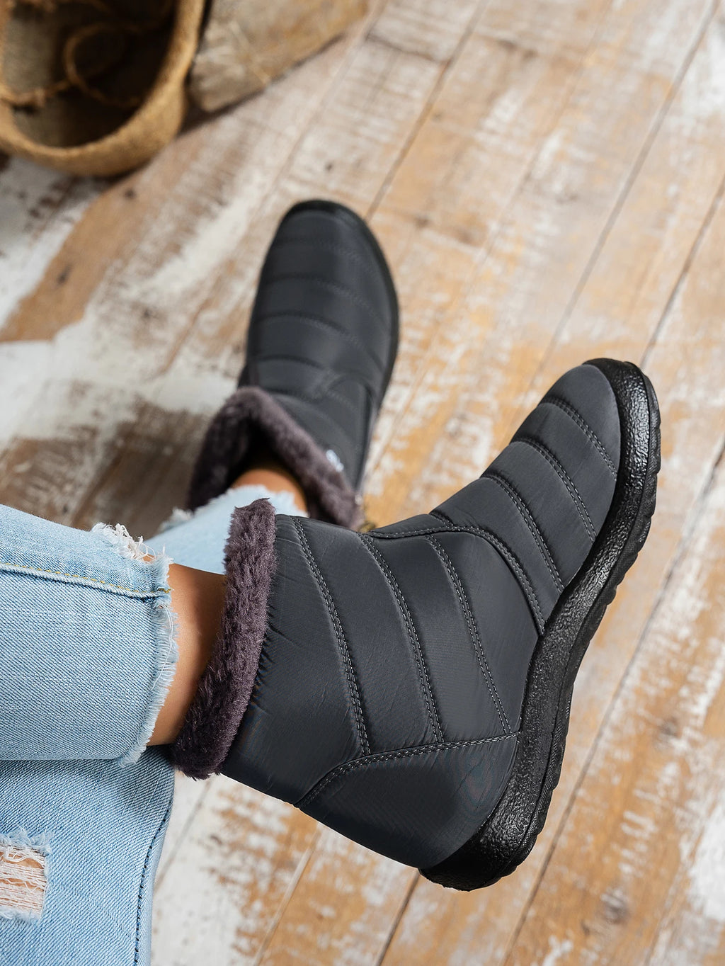 Women High‑Top Cotton Winter Boots Warm Anti‑Slip Slip‑on Loafers Soft Plush Lined Comfort Casual Outdoor Daily Women Shoes