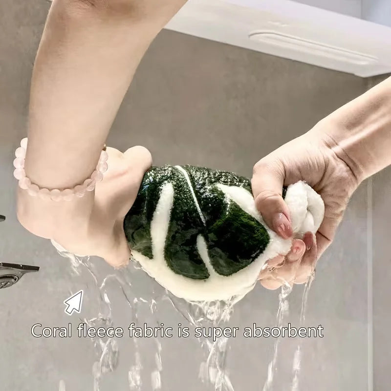 Creative Leaf-Shaped Bathroom Towel | Hangable, Absorbent Microfiber Towel for Bathroom, Dining, Kitchen