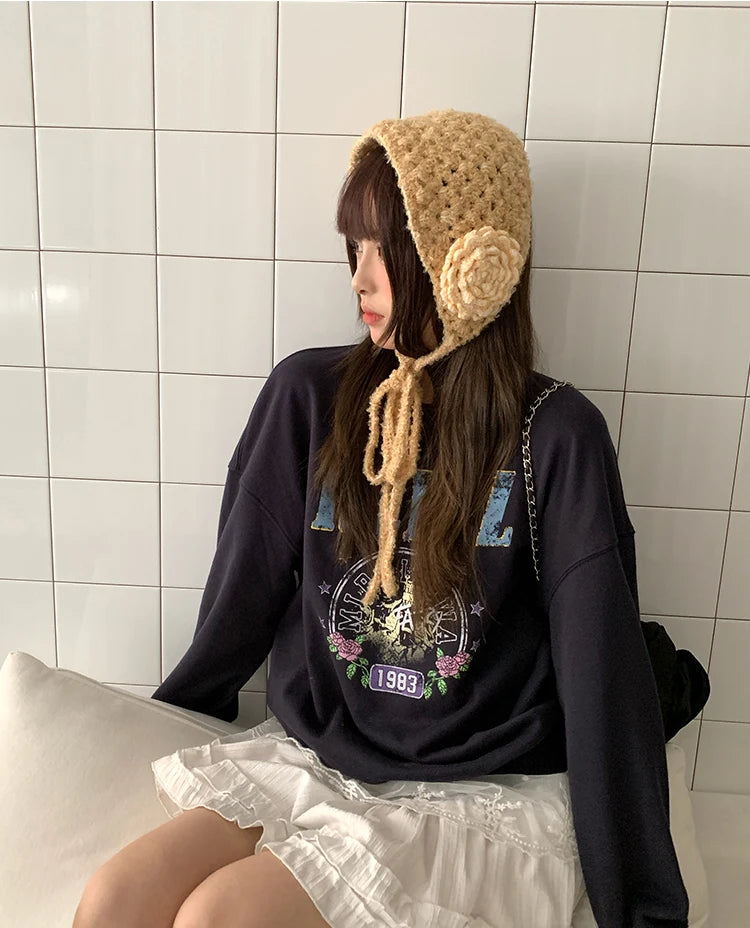 Sweet And Lovely Three-Dimensional Flower Knitted Handmade Women's Autumn And Winter Atmosphere Warm Earmuffs