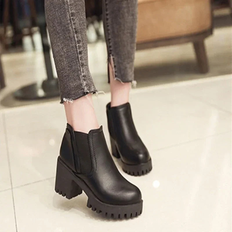 New Autumn and Winter Casual Thick Heel Solid Color Fashion Women's Boots Comfortable Round Toe Warm High Heels