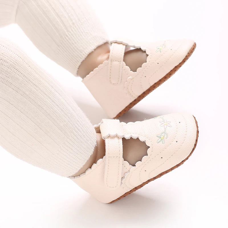 0-18M Baby Girl Princess Shoes Cute Printed Soft Cloth Bottom Anti slip Spring and Autumn Princess Shoes First Step Shoes