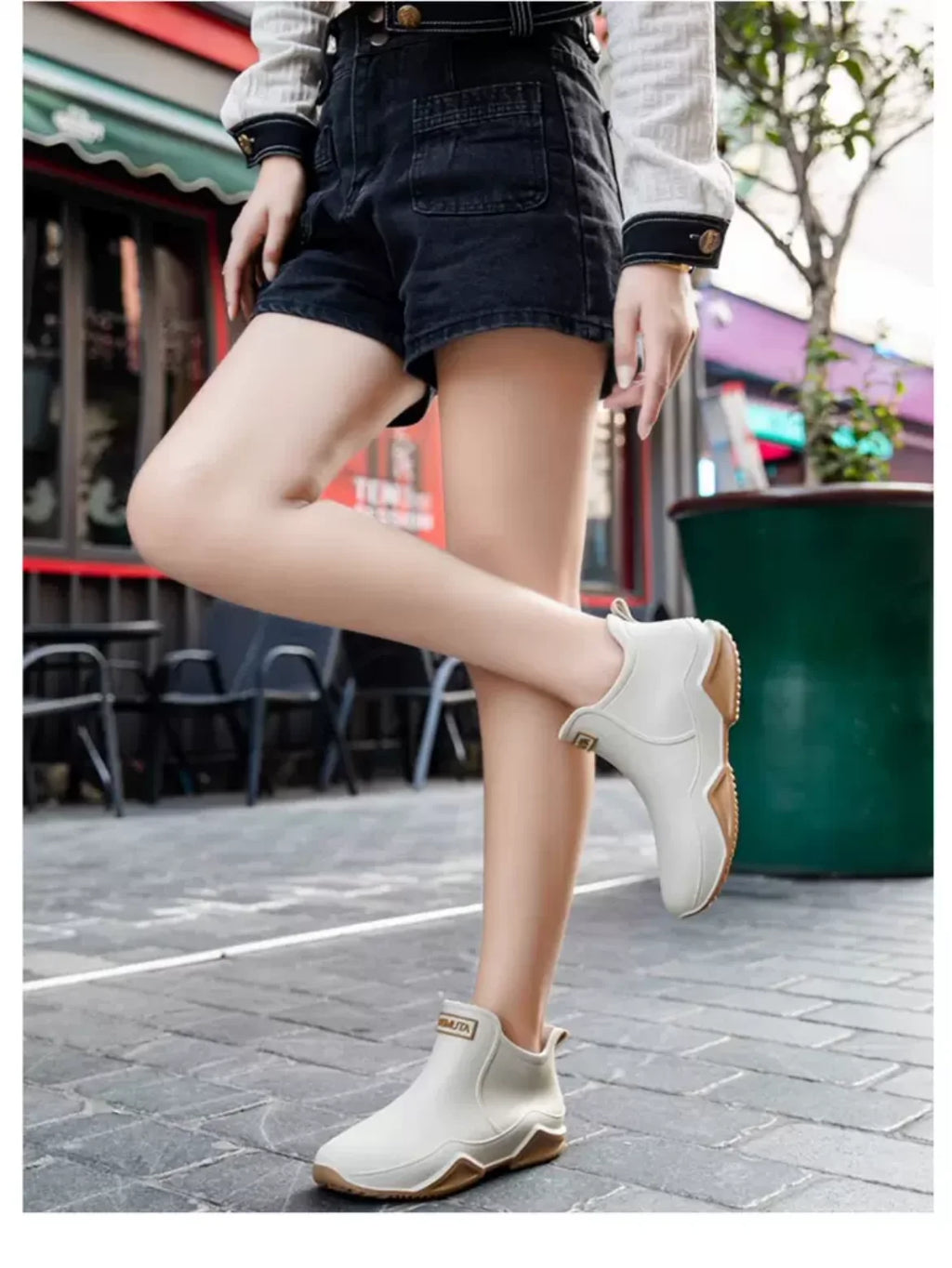 Fashionable Men & Women’s Ankle Rain Boots Anti-Slip Waterproof Shoes Work Boots Suitable For Summer & Winter Rainy & Snowy Day