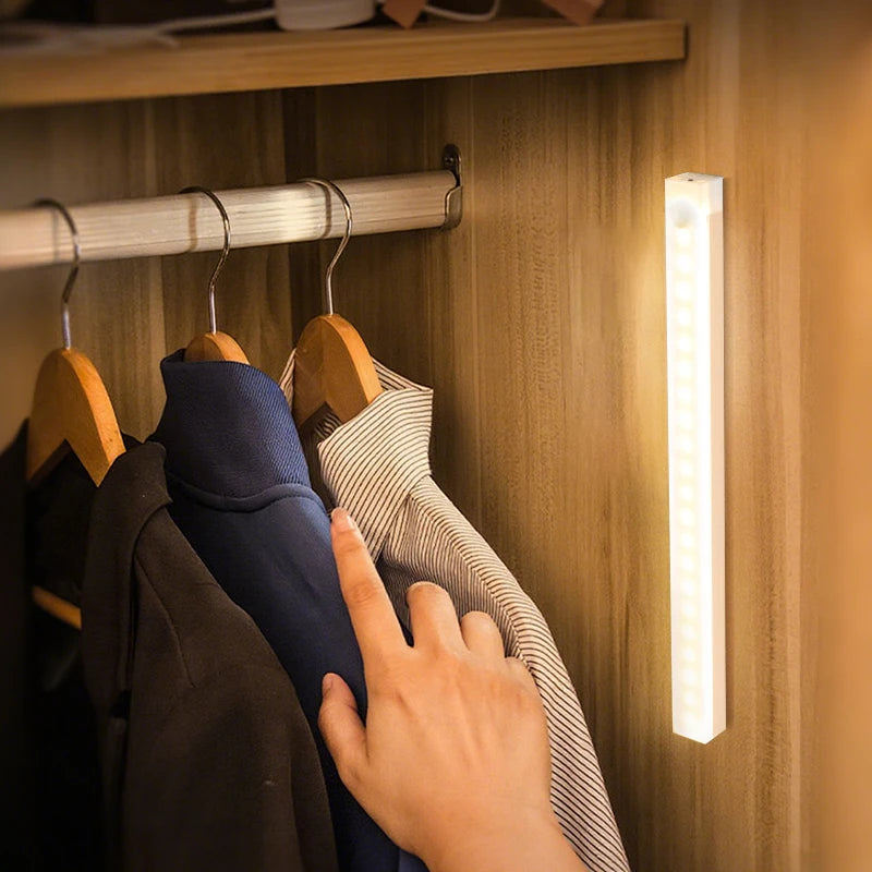 1 LED Motion Sensor Cabinet Light Wireless Magnetic USB Rechargeable under Cabinet & Closet Lighting Night Light for Kitchen