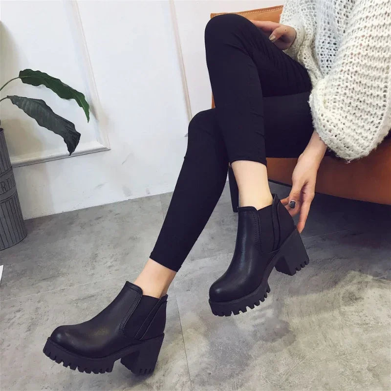 New Autumn and Winter Casual Thick Heel Solid Color Fashion Women's Boots Comfortable Round Toe Warm High Heels