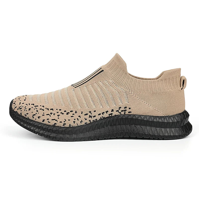 2026 Breathable Men Casual Shoes Lightweight Outdoor Male Walking Shoes Anti-slip Men's Sneakers Slip on Flats Vulcanized Shoes