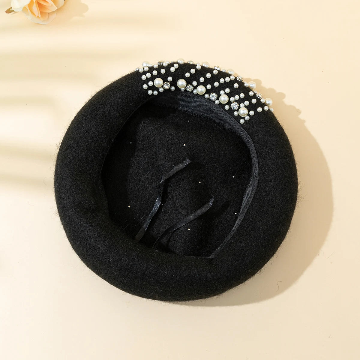 Ladies' Water Diamond Beaded Woolen Autumn and Winter Warm and Fashionable Y2K Beret for Daily Gatherings, Shopping and Outings