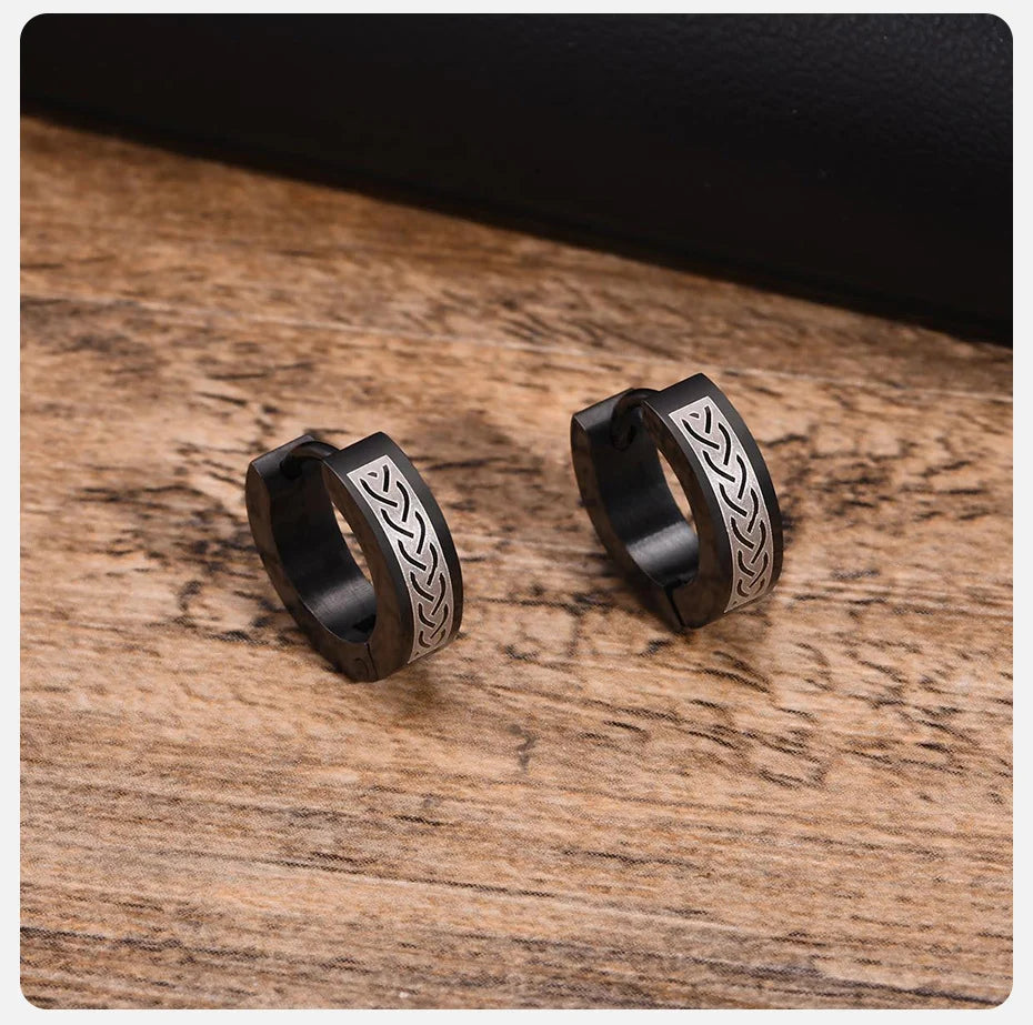 Vnox Cool Celtic Knot Hoop Earrings for Men, Anti Allergy Stainless Steel Round Huggie Earrings Gifts Jewelry,brincos masculinos