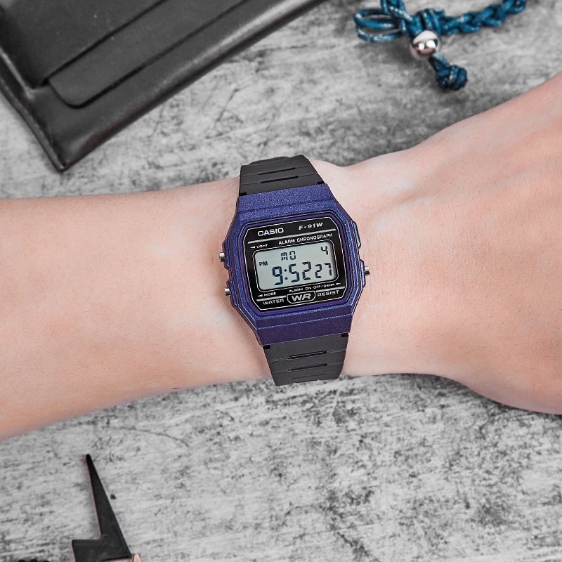 Casio F-91WM-2A Versatile Small Square Watch Retro Comfortable Design