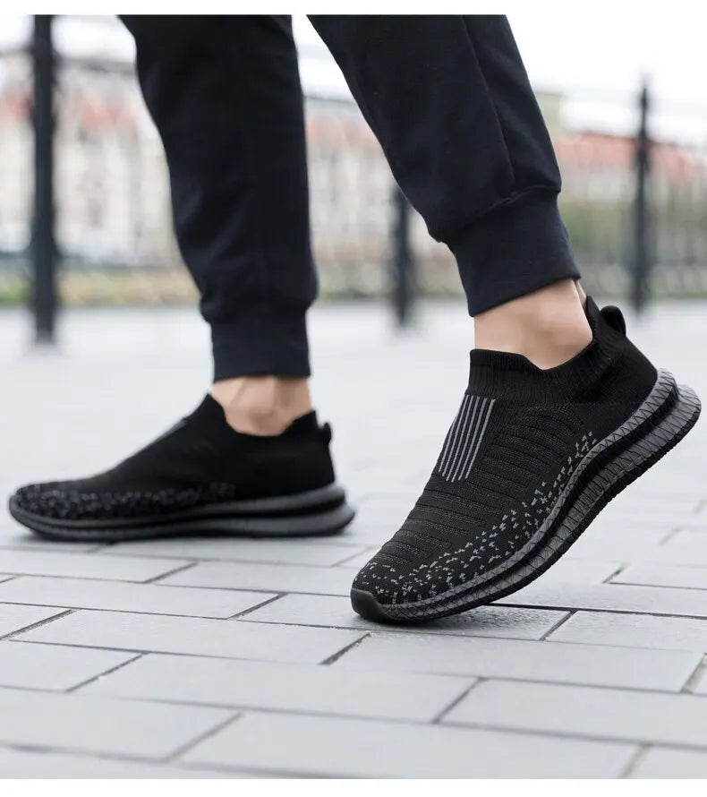 Men Shoes Breathable Men's Sneakers Comfortable Running Shoes Tenis Outdoor Slip On Walking Sneakers Sock Jogging Shoes