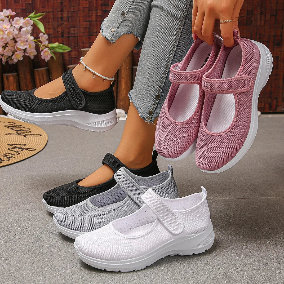 *Fashionable Thick Soled Breathable Vulcanized Shoes for Spring/autumn New Round Toe Comfortable Casual Sports Shoes for Women