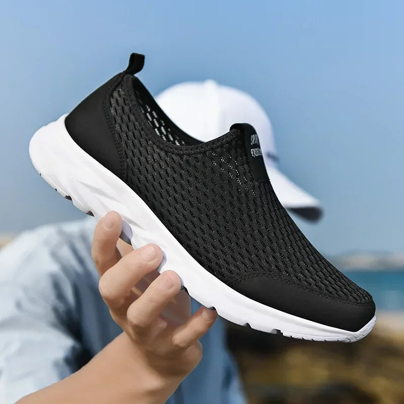Men's and Women's Casual Breathable Walking Couple Shoes, Outdoor Soft, Lightweight, Fashionable Sports Shoes, 2025 New Model