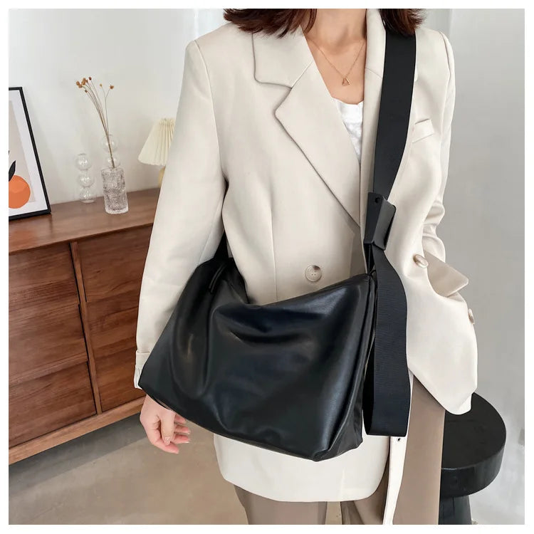 Tilorraine women bag leather large capacity single shoulder bag PU female versatile messenger bag retro style crossbody bag