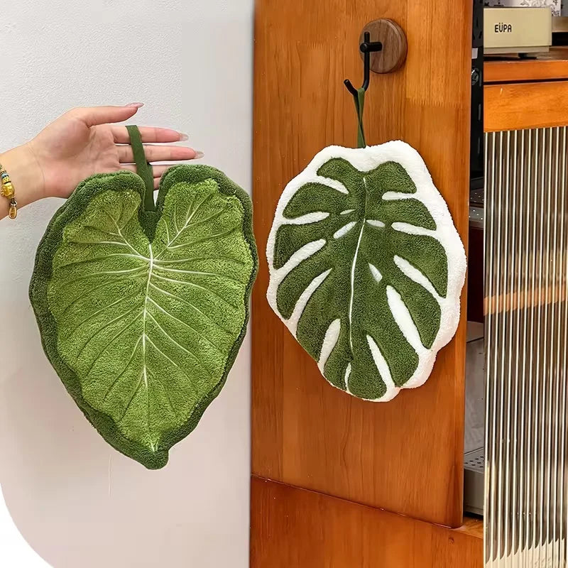 Creative Leaf-Shaped Bathroom Towel | Hangable, Absorbent Microfiber Towel for Bathroom, Dining, Kitchen