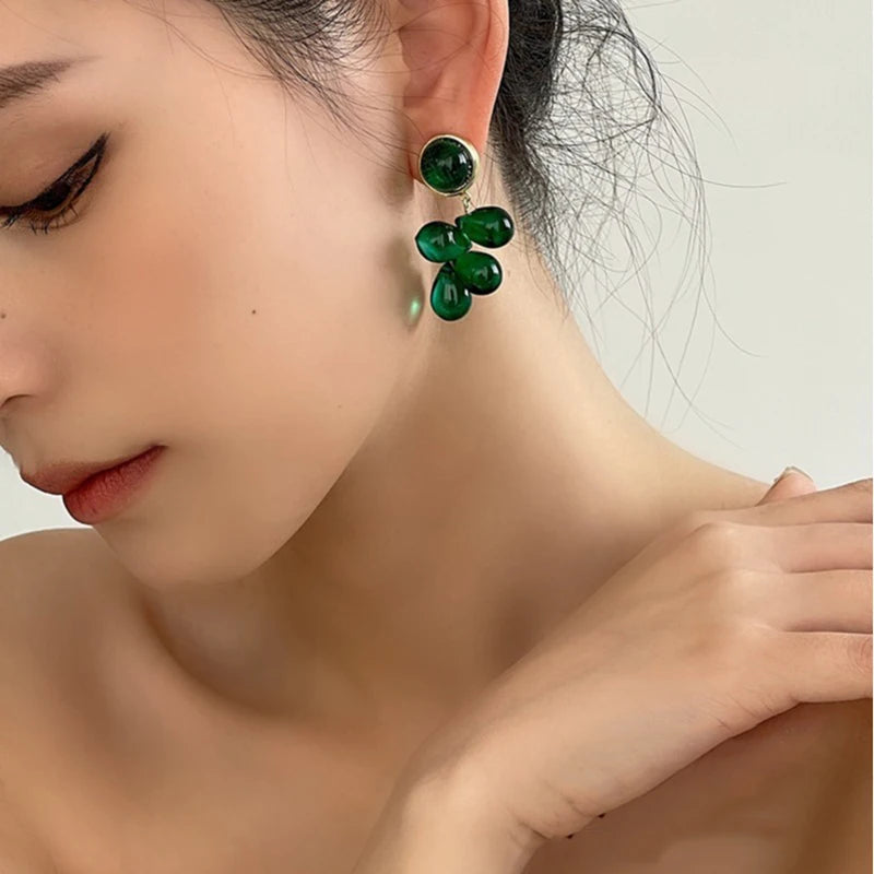 Green Water Droplet Bead Earrings Women Simple Glass Bead Tassel Vintage Unique Classical Earrings Women Jewelry Gifts