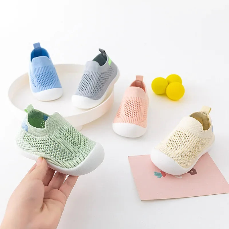 Spring Popular New Baby Shoes Mesh Knit Breathable Kid Girls Boys 0-3T Summer Slip-On Casual Sneakers Toddler Non-Skid Prewalker