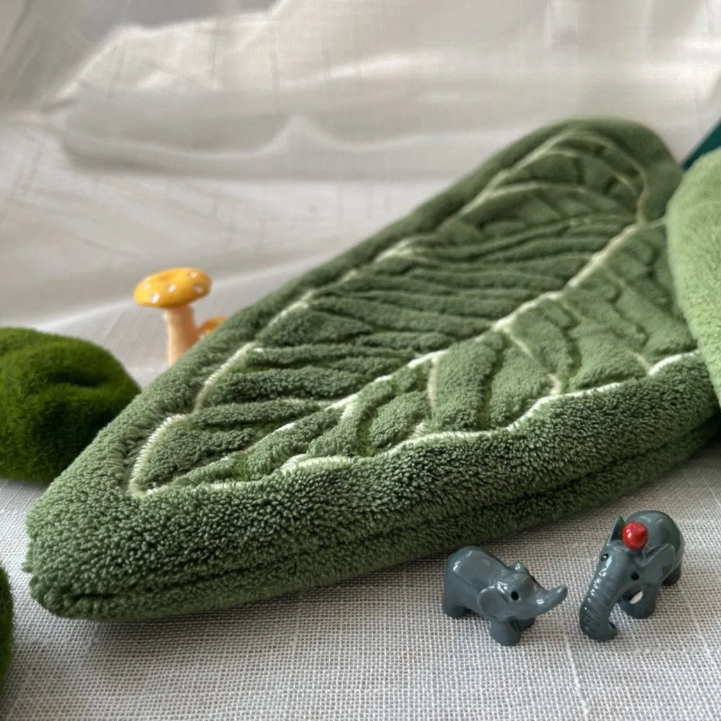 Plant Towels Leaf Design Ultra Absorbent Quick Dry Washable with Hanging Ring Hand Towel for Bathroom Kitchen Towel Decor