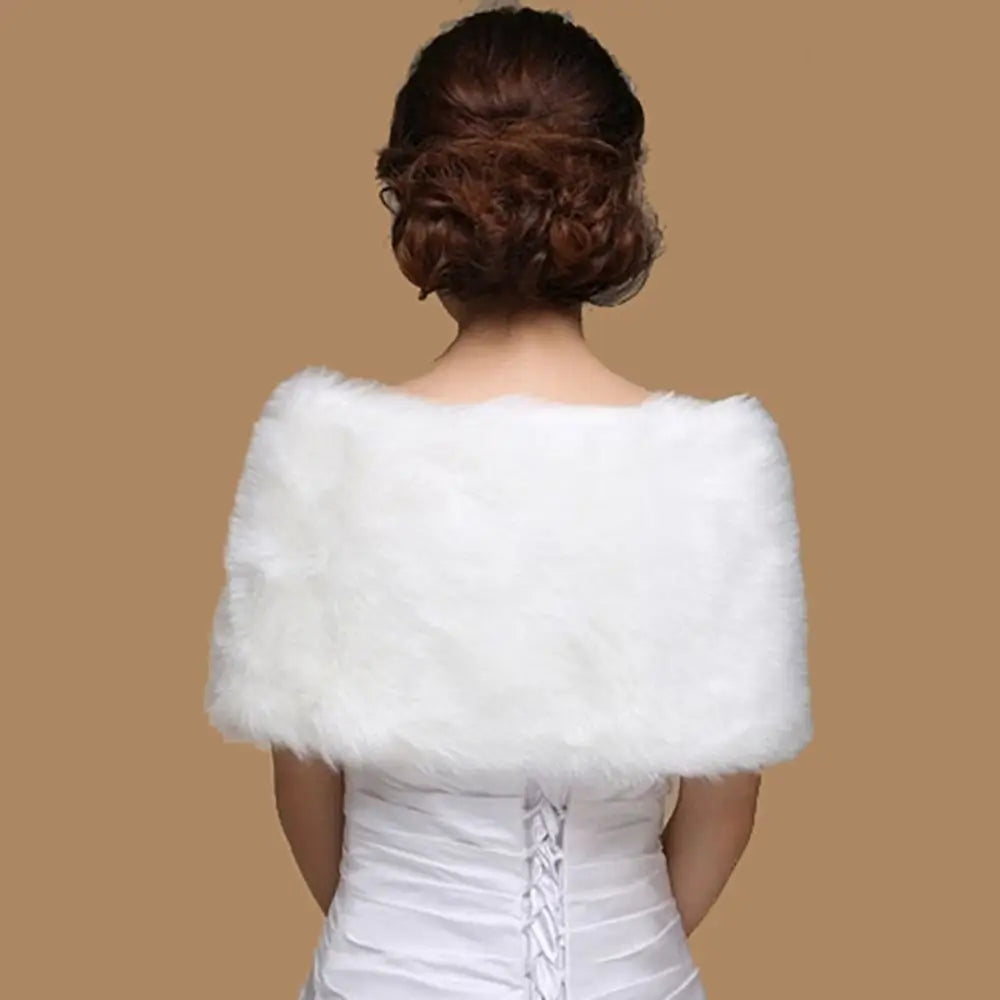 Thicken Imitation Fur Elegant Wedding Jackets Soft Cape Bridal Wrap Winter Cape Plush Wrap Fur Shawl Wedding Bridal Shawl
