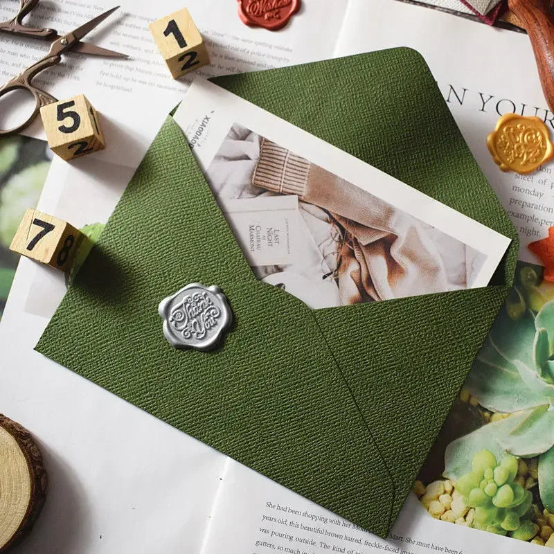 10pcs/batch Linen Envelope Letter Paper Set with Retro Wind Sealing Bag