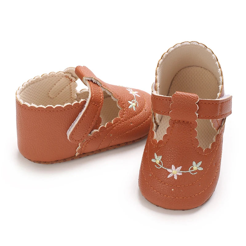 0-18M Baby Girl Princess Shoes Cute Printed Soft Cloth Bottom Anti slip Spring and Autumn Princess Shoes First Step Shoes