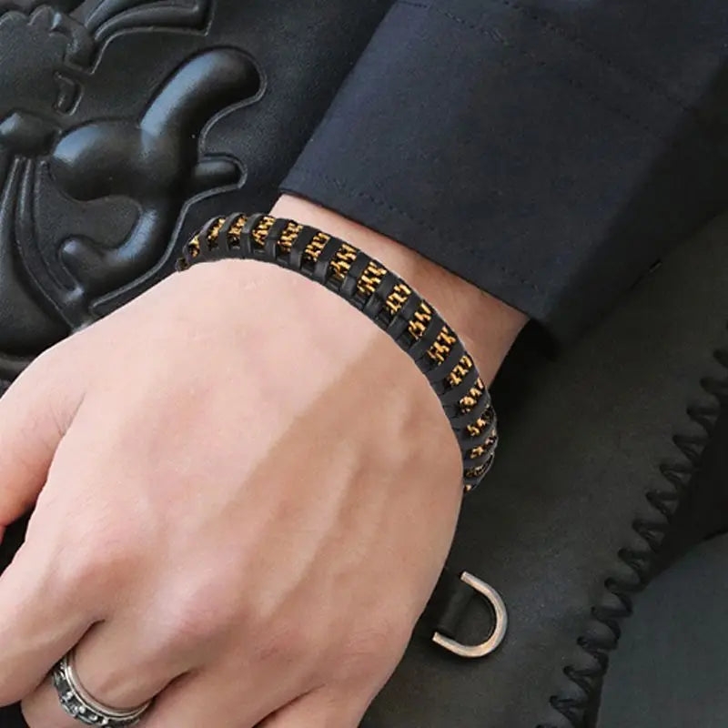New Fashion 8mm Chain Curb Cuban Link Charm Leather Bracelets Men Stainless Steel Magnet Clasp Hand Bracelet Homme Men's Gifts