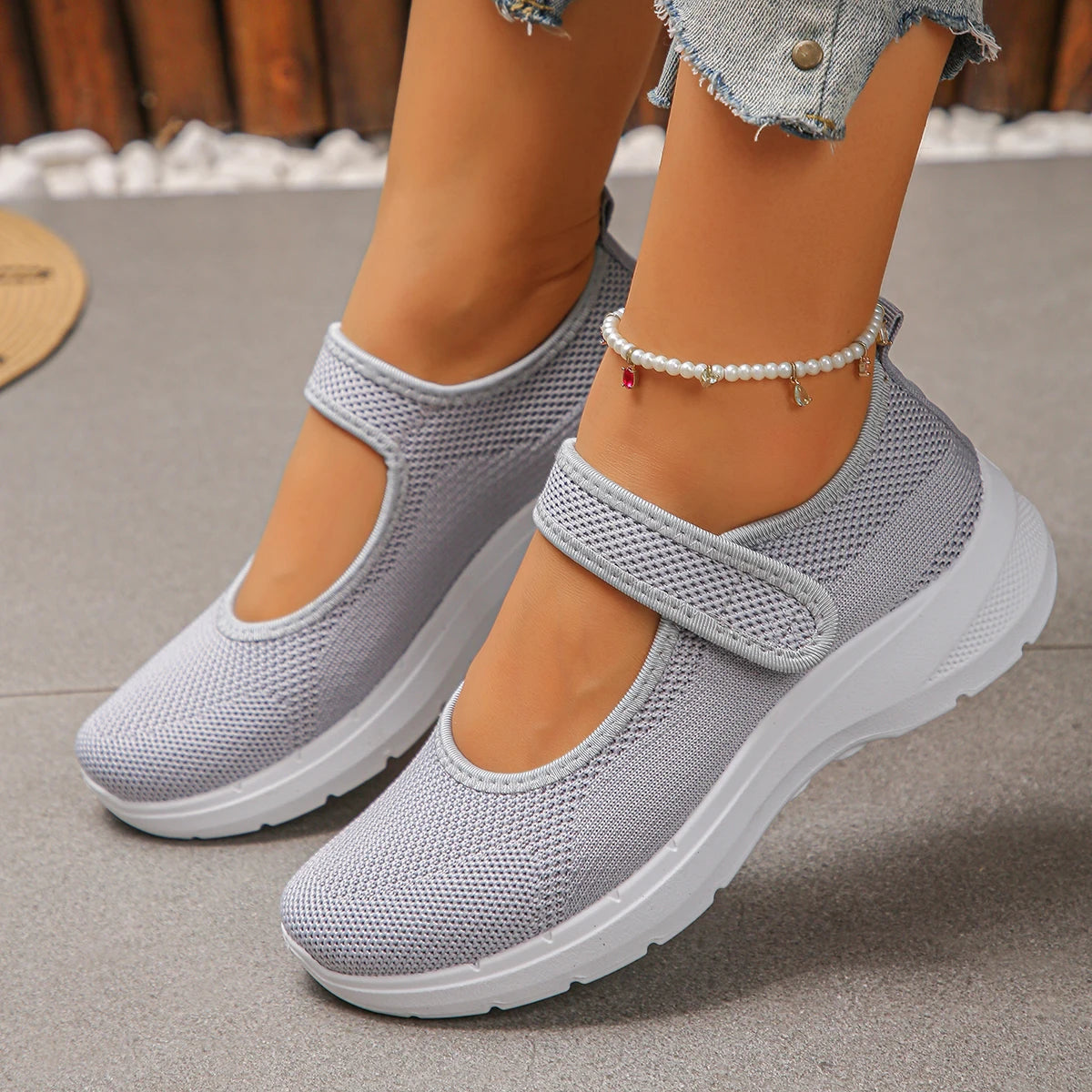 *Fashionable Thick Soled Breathable Vulcanized Shoes for Spring/autumn New Round Toe Comfortable Casual Sports Shoes for Women