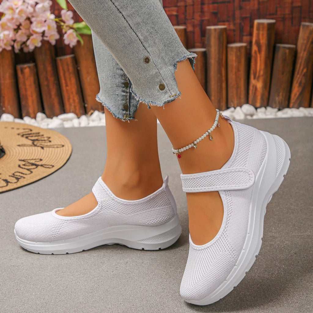 *Fashionable Thick Soled Breathable Vulcanized Shoes for Spring/autumn New Round Toe Comfortable Casual Sports Shoes for Women