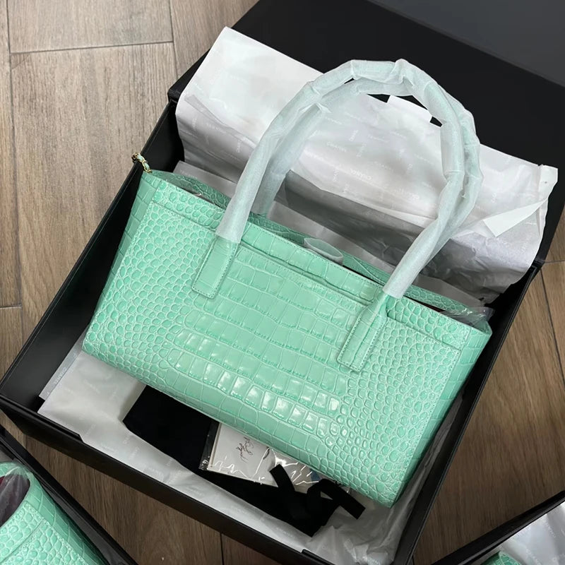 Luxury Crocodile Print Vintage Green Handbag, Large Capacity Magnetic Buckle Clutch, Casual Elegant Commuter Purse For Women Bag