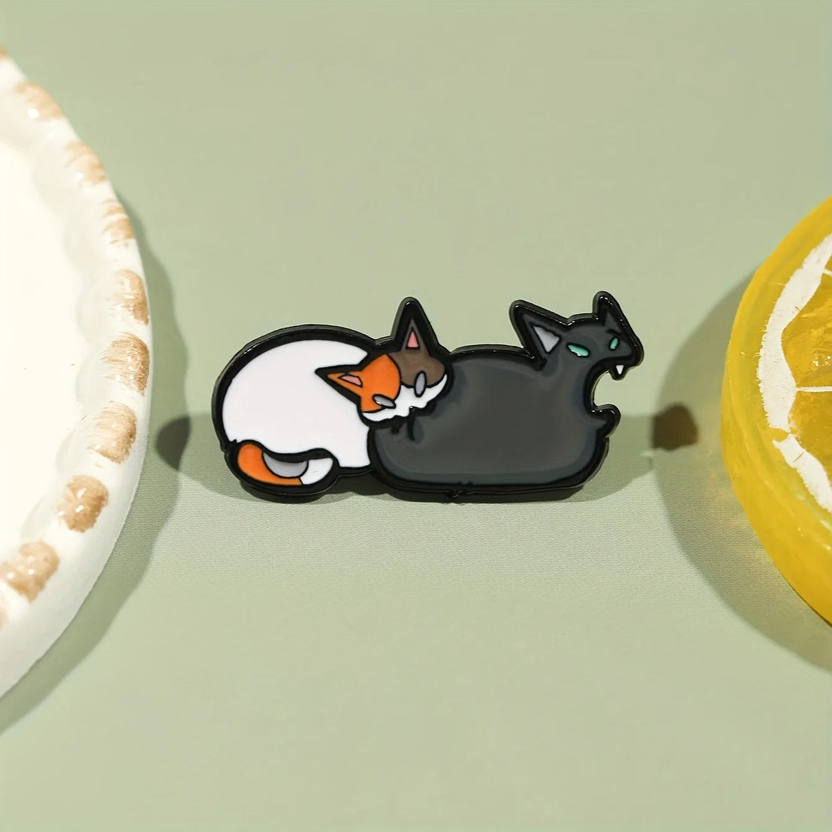 1pc Cat Enamel Brooch - Cute cat design, perfect for lapels, bags or jewelry