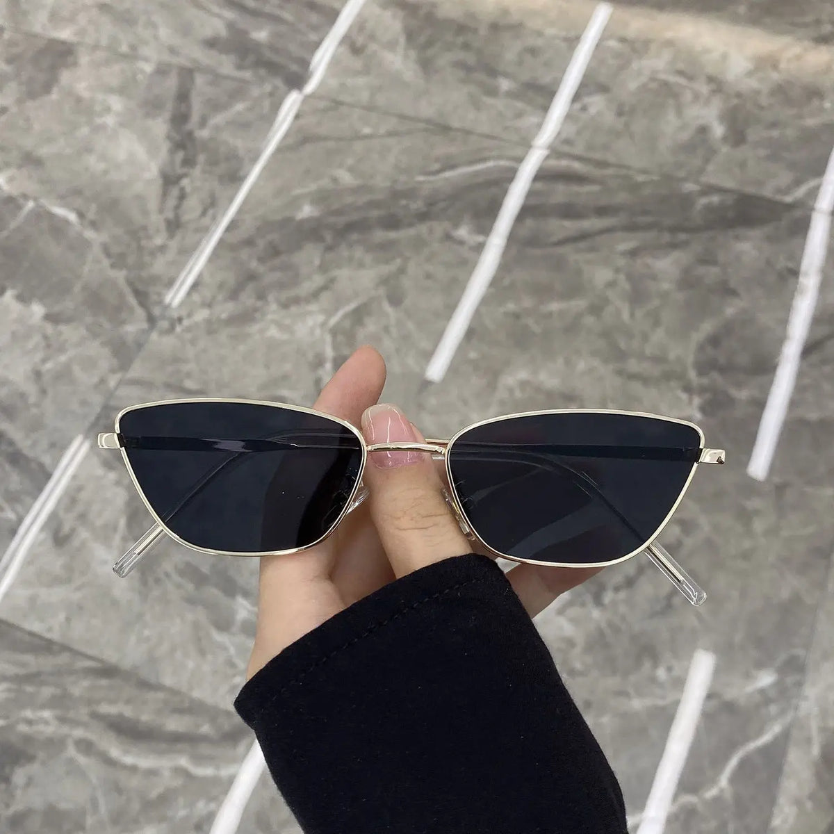 Sunglasses Woman 2026 Ultra Light Cat Eye Sun Glasses for Women UV Protection Retro Flat Eyepieces Oval Face Travel Shades