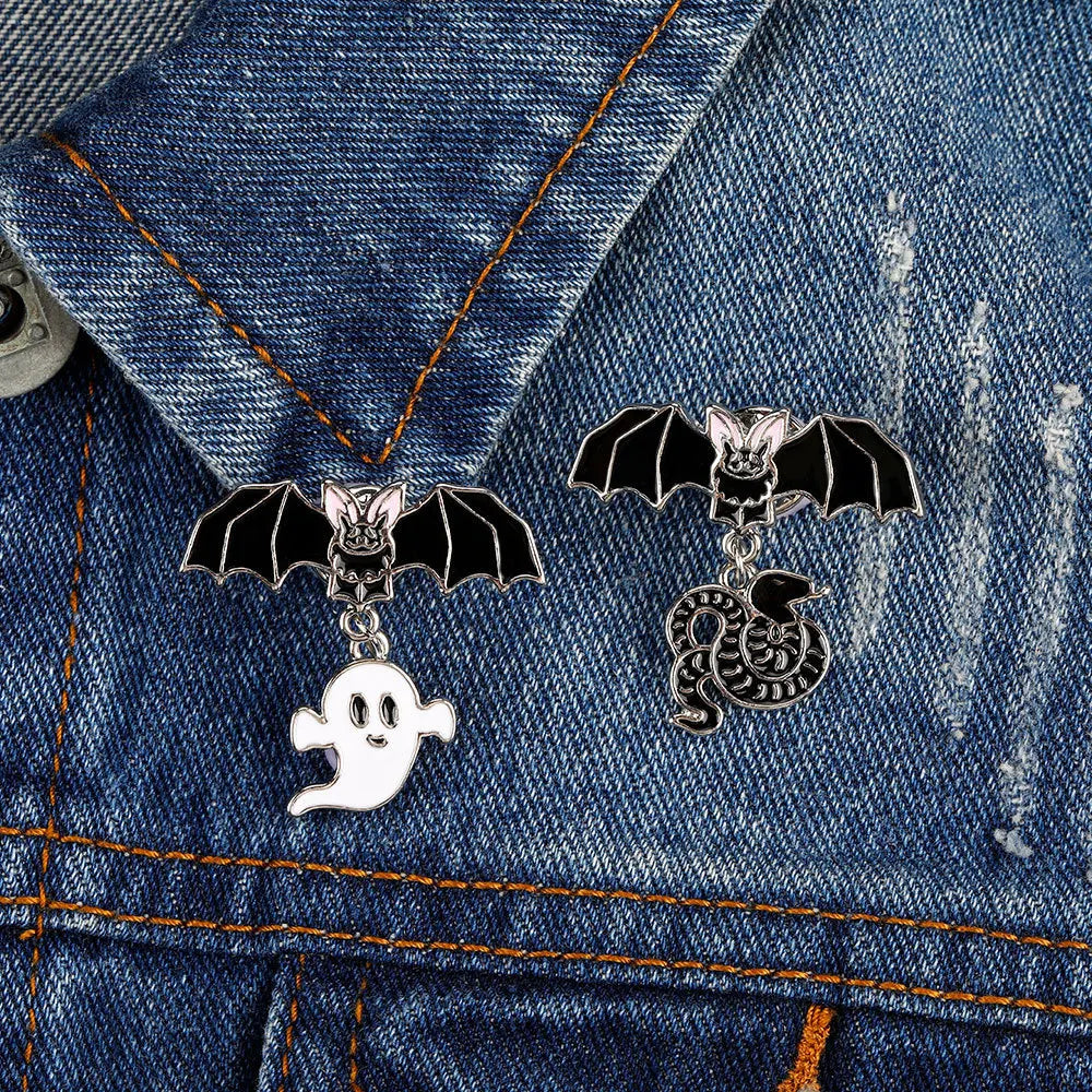 Dark Punk Style Halloween Enamel Brooch Creative Bat Pumpkin Skull Ghost Snake Lapel Pin Badge Backpack Clothing Hat Accessories