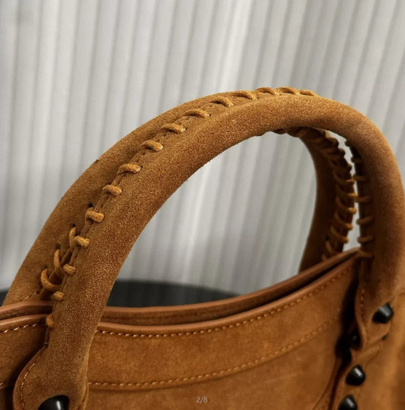 New Handbags European 2026 Tendency Fashion Motorcycle Women Bag Textured Niche Design Stylish Shoulder Crossbody Bag for Women