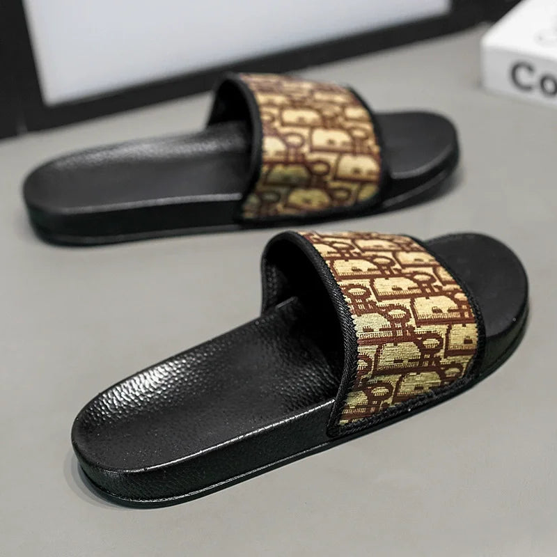 2026 New Men's Home Slippers Lightweight Summer New Style Flat and Worn Casual Retro Patterned Anti-slip Quick-drying Sandals