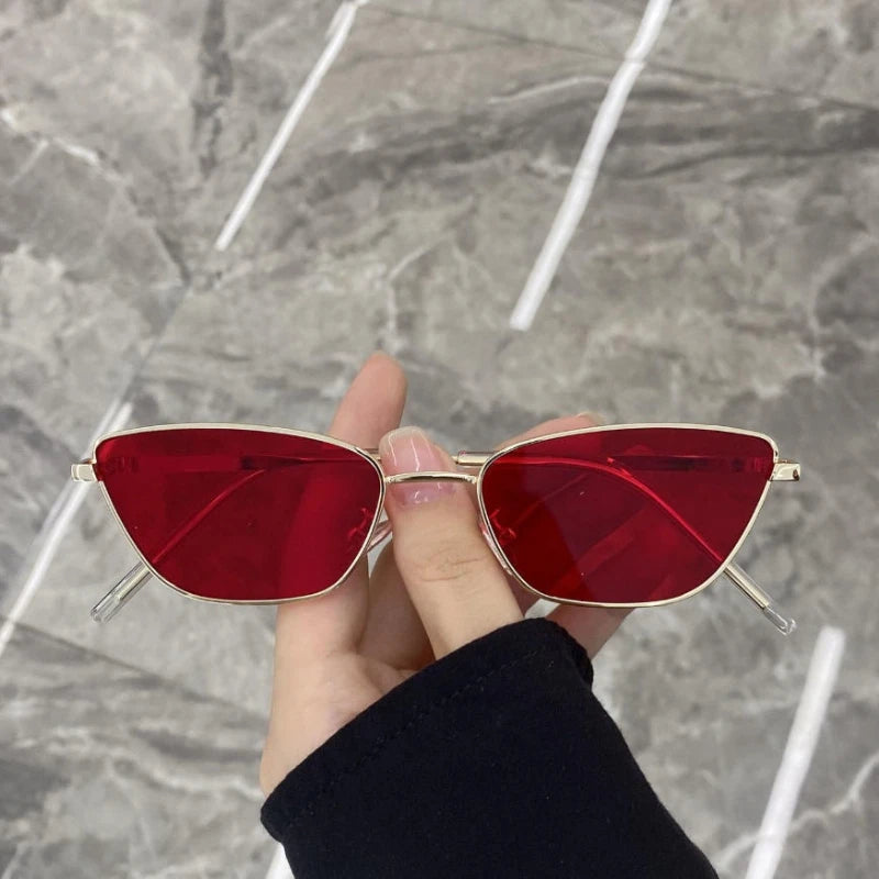 Sunglasses Woman 2026 Ultra Light Cat Eye Sun Glasses for Women UV Protection Retro Flat Eyepieces Oval Face Travel Shades