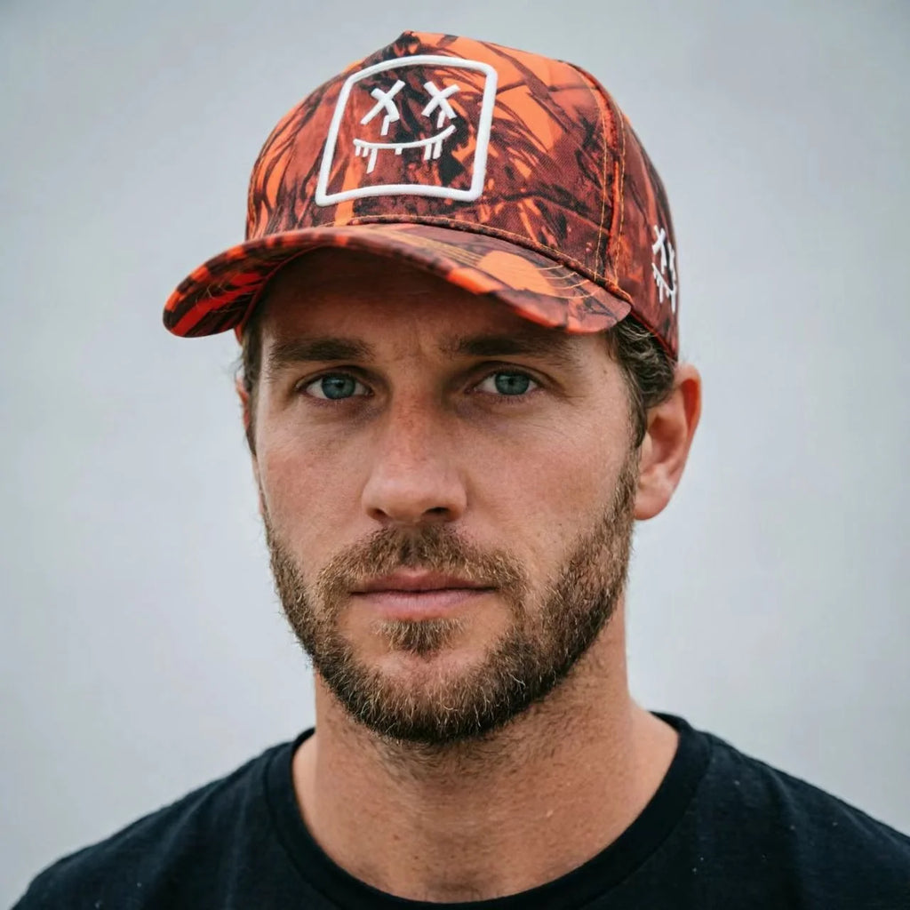 Stylish camouflage baseball caps and fashionable badges - adjustable back closure, breathable fabric, perfect for casual wear