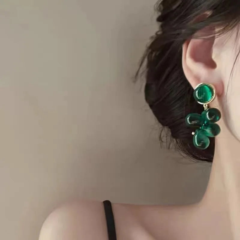 Green Water Droplet Bead Earrings Women Simple Glass Bead Tassel Vintage Unique Classical Earrings Women Jewelry Gifts