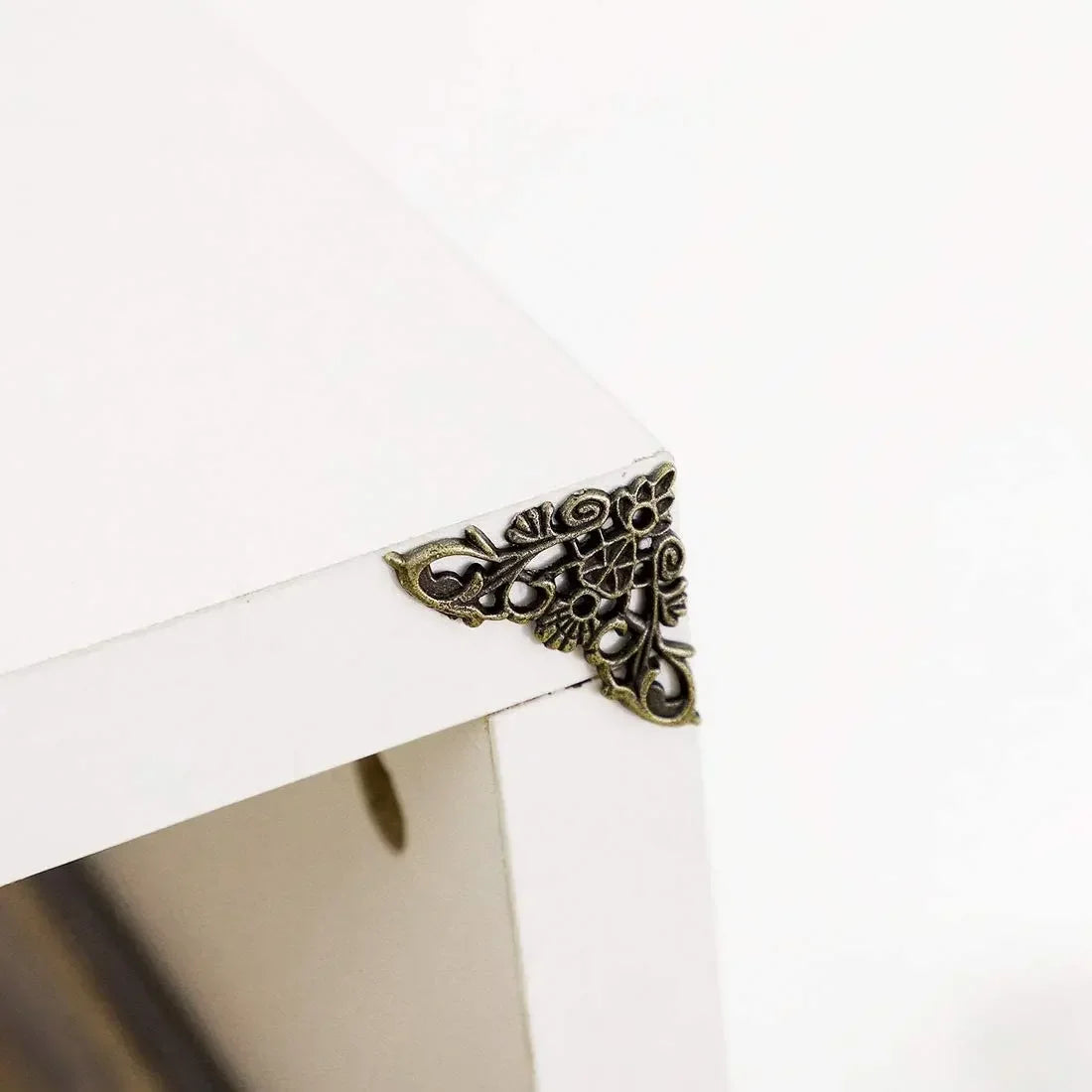 12pcs Antique Corner Protectors Vintage Box Corners Metal Edge Guards with Screws for Desk Furniture Book Album Craft Decoration